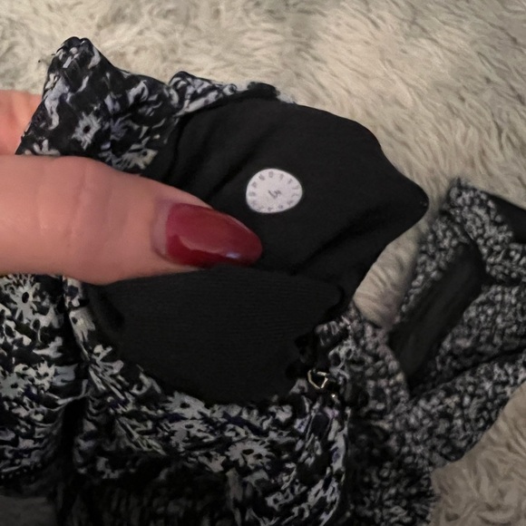 Lululemon crop leggings - Picture 3 of 13